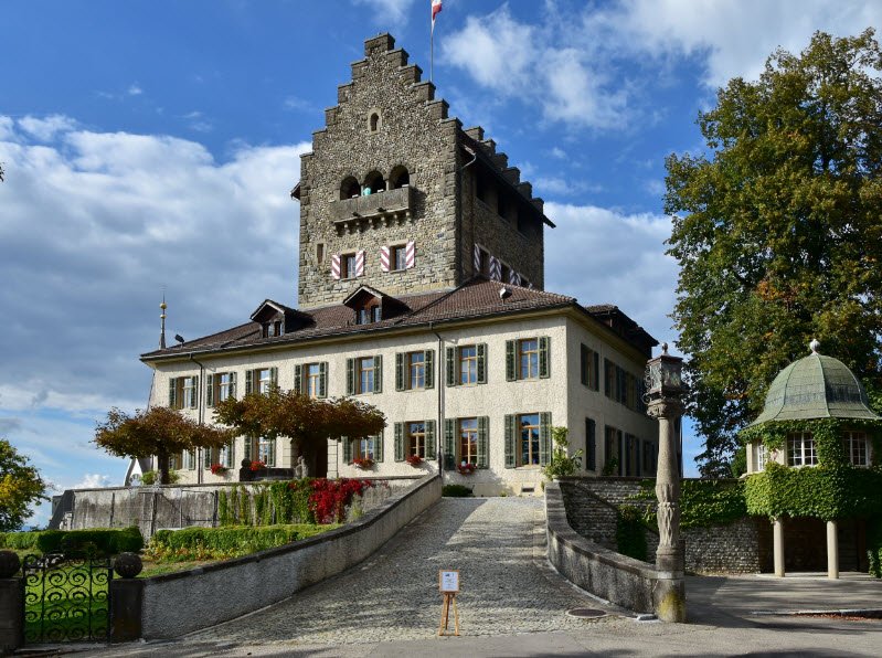 Au Castle, Wädenswil, Switzerland